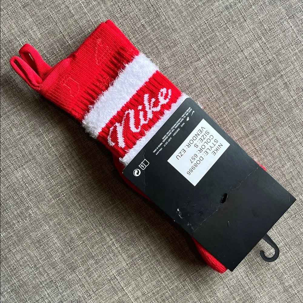 Nike Red and White Christmas Holiday Stocking Socks NWT Small